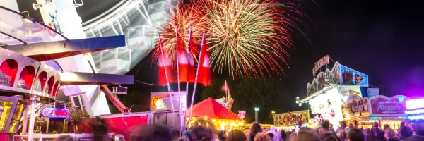 Feuerwerk auf den Hamburger DOM Festival