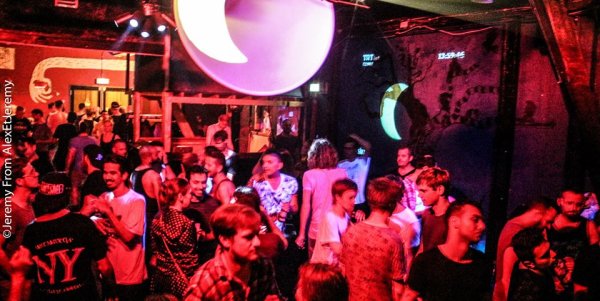 Club NYX - gay dance club in Amsterdam - Travel Gay