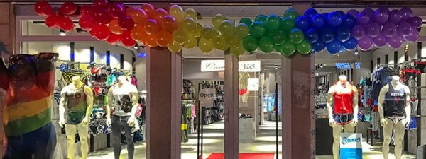 Addicted @ Brunos Store Berlin