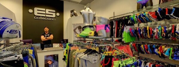 Addicted @ ES Collection Store Prague