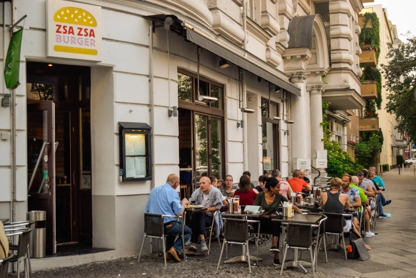 Zsa Zsa Burger - Der Treffpunkt der LBGT Community in der Motzstraße