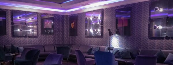 DragRaceUK Viewing Party