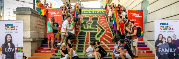 Vienna Pride Festival: Regenbogen-Pride-Parade und Pride Village