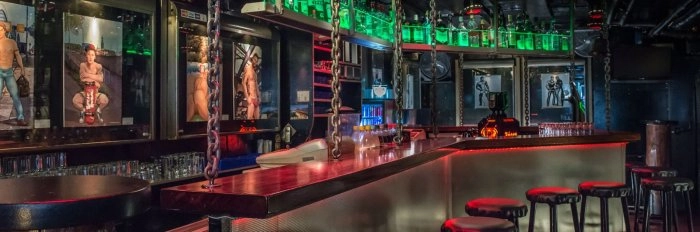 Toms Saloon - trendy men only cruising & fetish bar in Hamburg