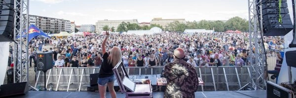 Vielfalt und Feierlaune im Letná-Park: Das LGBT Pride Park Festival