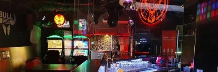 Bull Bar Berlin - Gay Cruising und Fetisch Bar in Berlin-Schöneberg