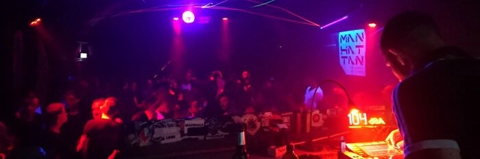 MANHATTAN Gay Event: Hamburgs beliebte queere Partyreihe